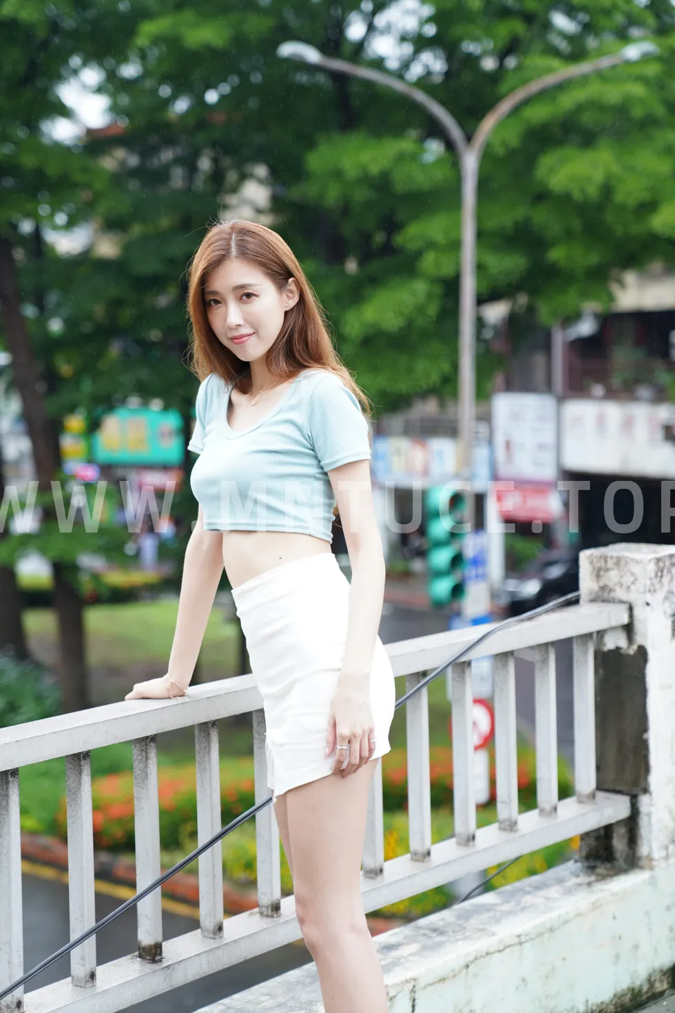 [Mzsock] NO.129 Liao Tingqi’s midriff-revealing short skirt shows off her beautiful legs street photography#[99P]-25