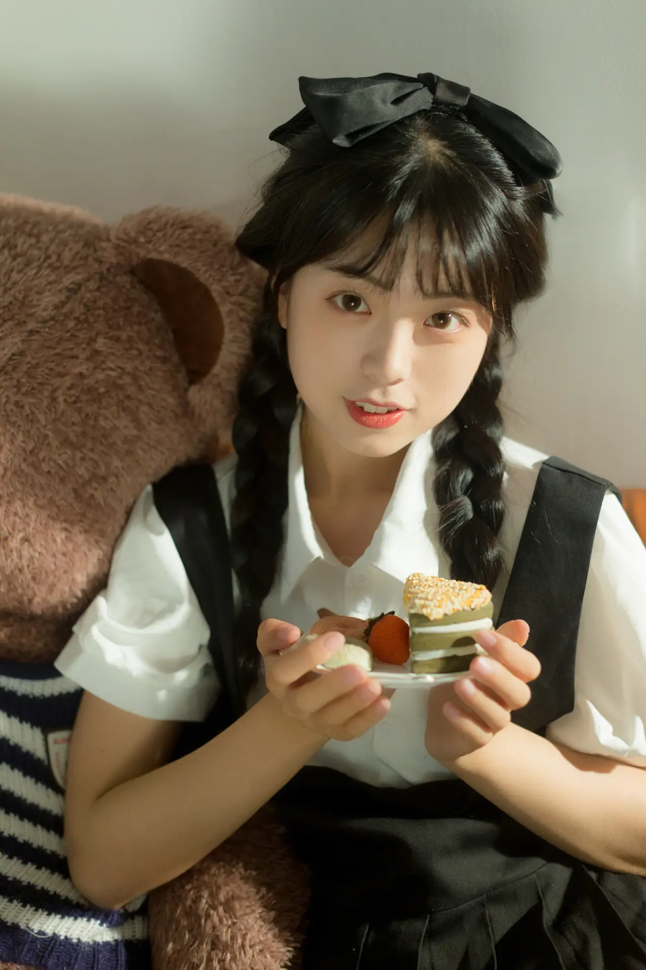 [YITUYU] 2022.07.12 Vol.1453 – Tell the secret to the little bear Cute bubbles#[34P]-14